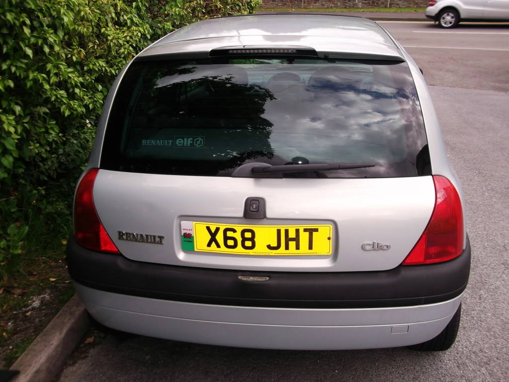 clio002.jpg