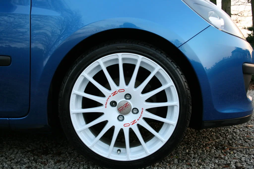 CLIO002.webp