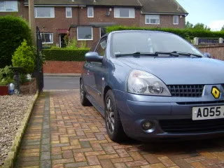 Clio002.webp