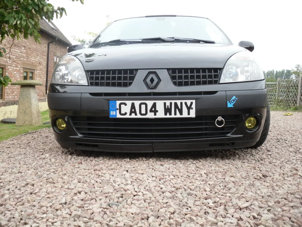 clio002.webp
