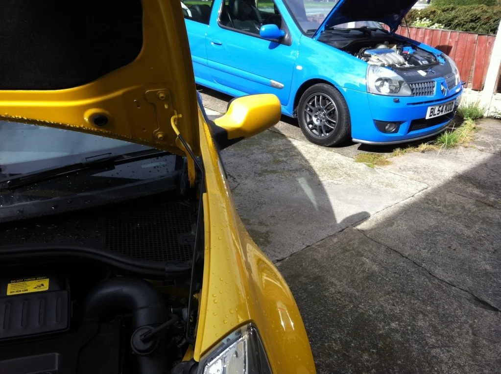 clio002.webp
