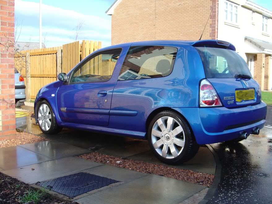 clio003.jpg