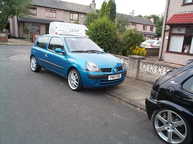clio003.jpg