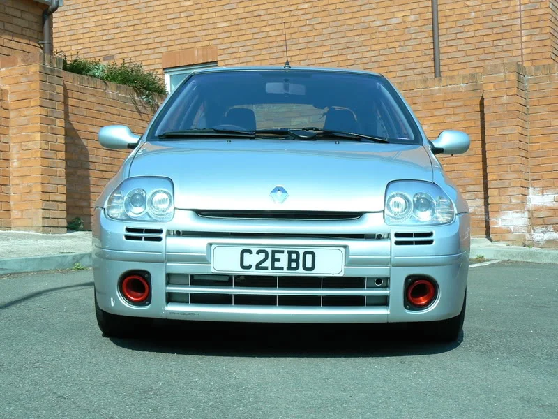 Clio003.webp