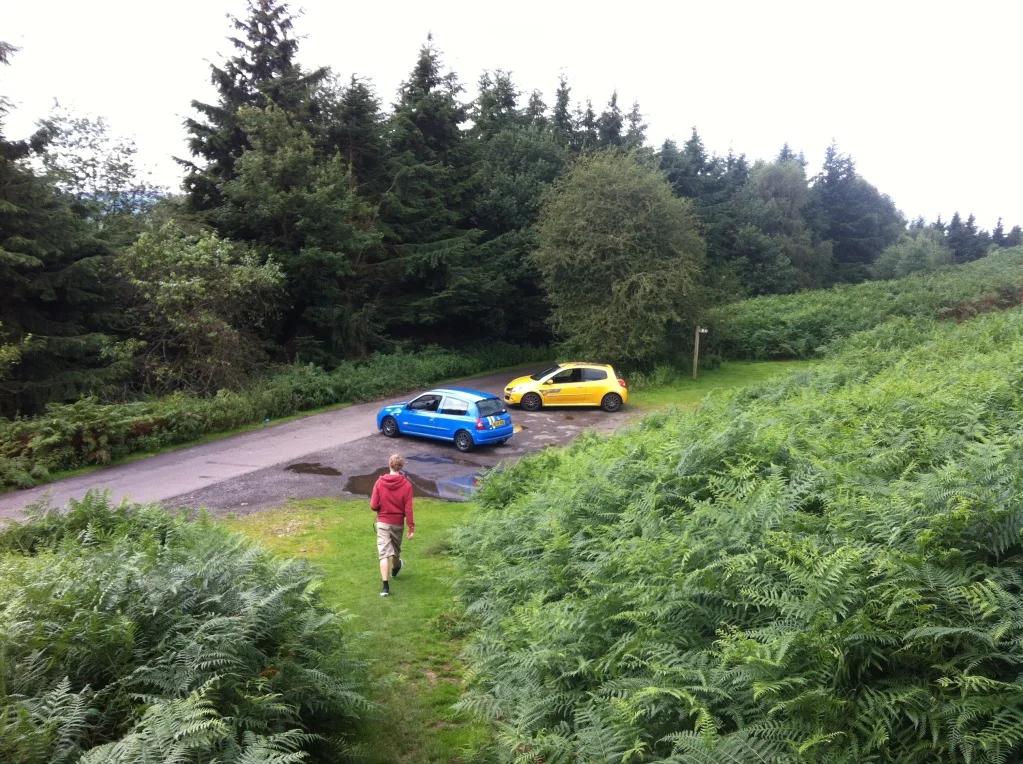 clio003.webp