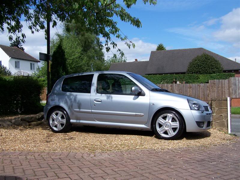 clio003Medium.jpg