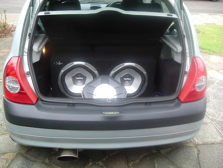 Clio004.webp