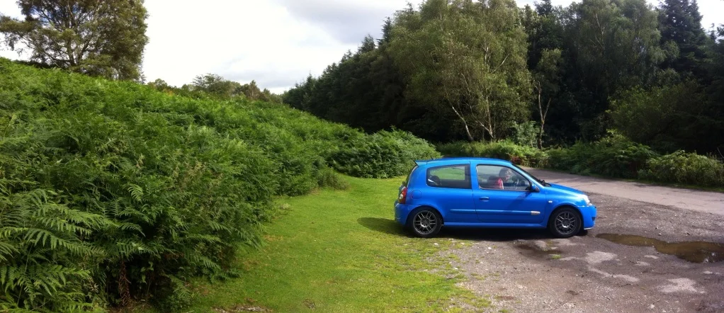 clio004.webp