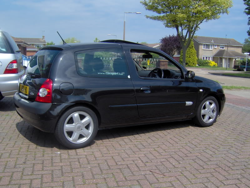 clio005-1.jpg