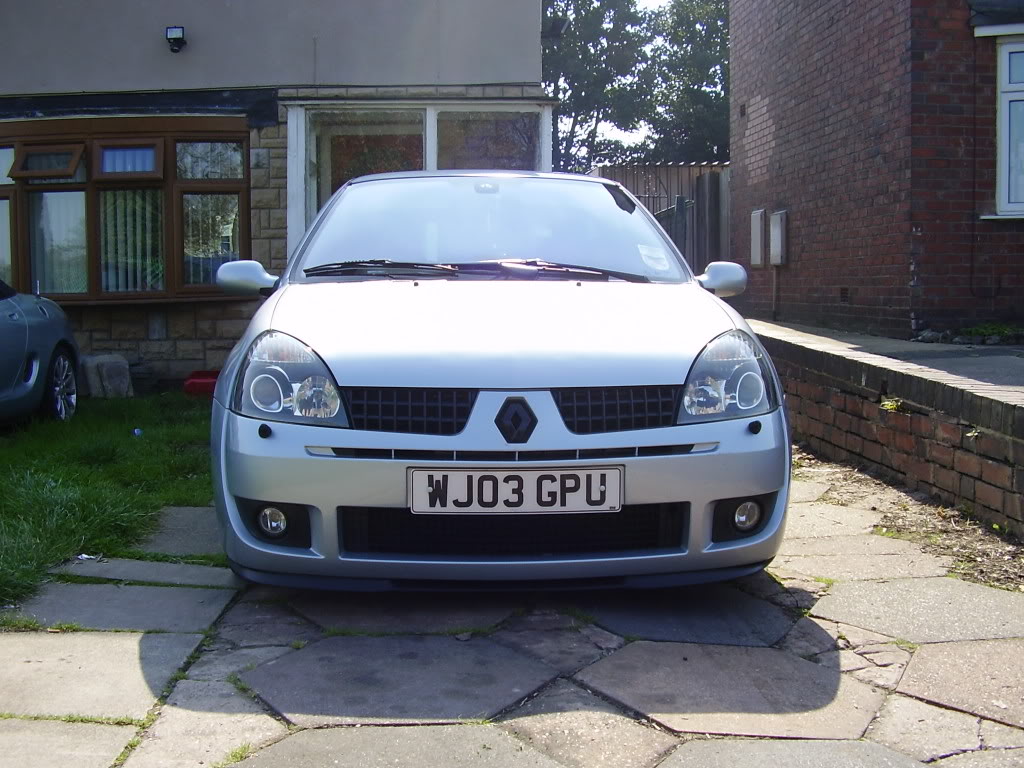 clio005.jpg