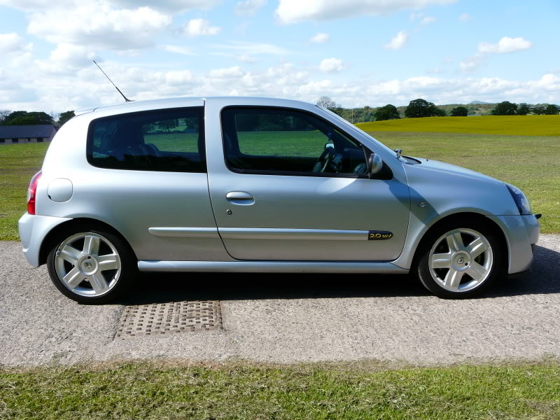 clio005.jpg