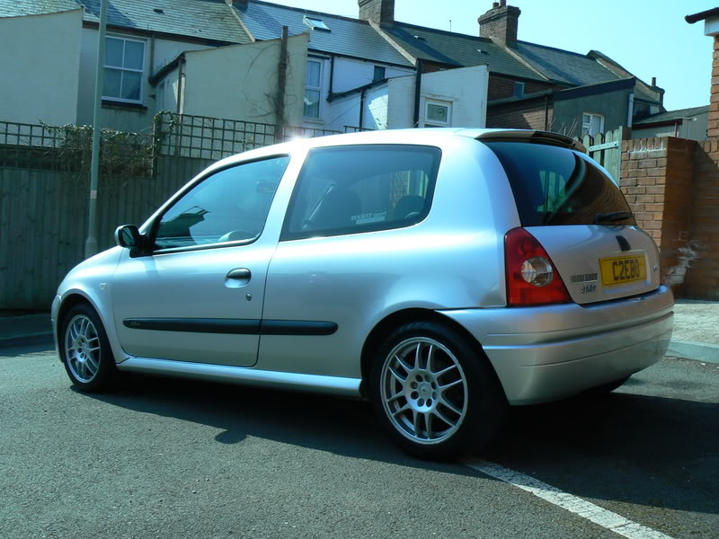 Clio006.jpg