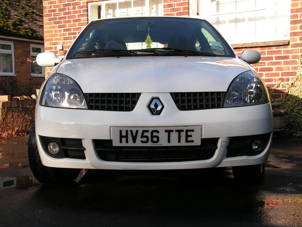 clio006.webp