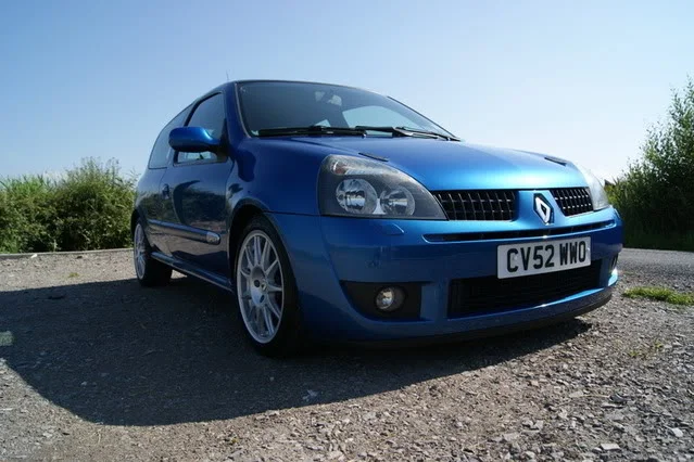 clio006.webp