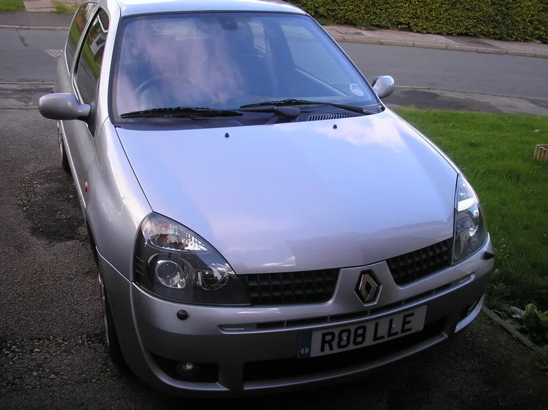 Clio006.webp