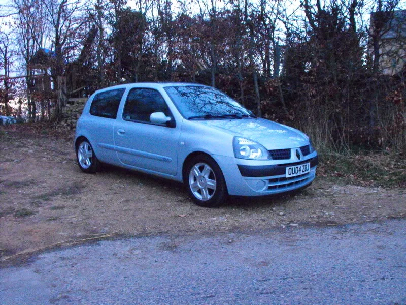 clio008-2.webp