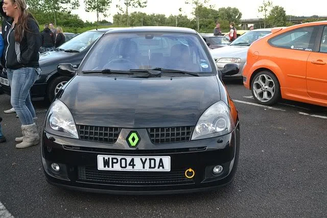 clio008.webp