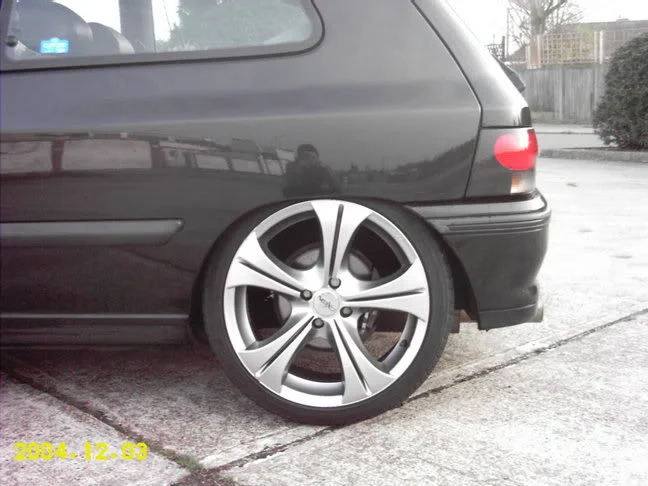 clio009.webp