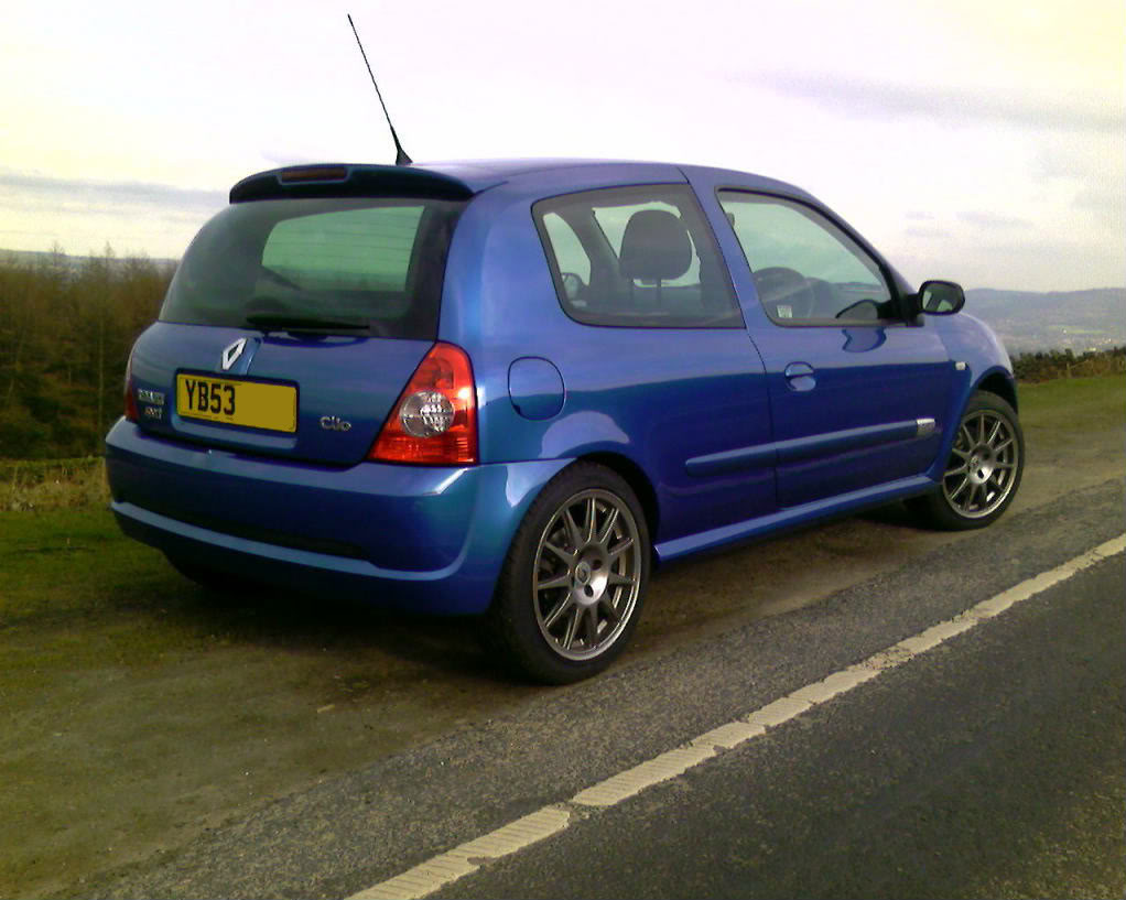 Clio01.jpg