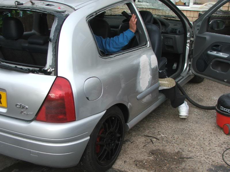clio010.jpg