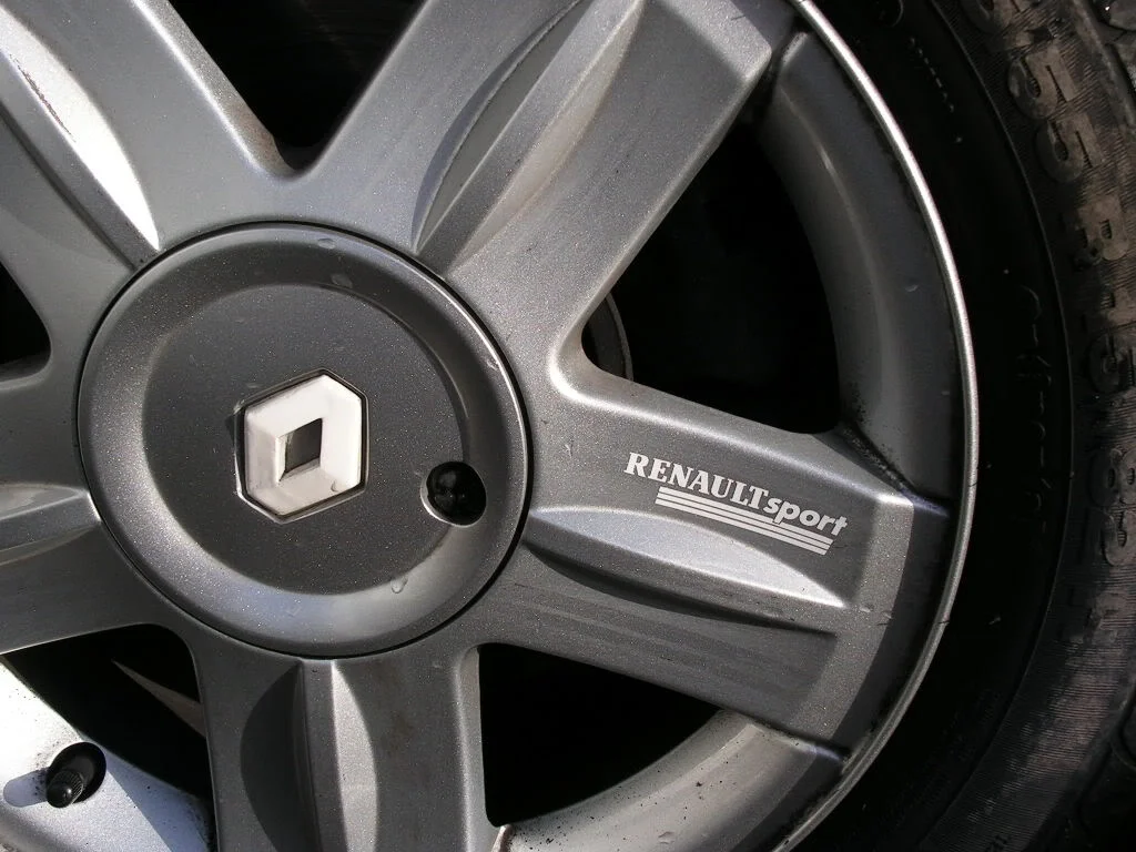 clio010.webp