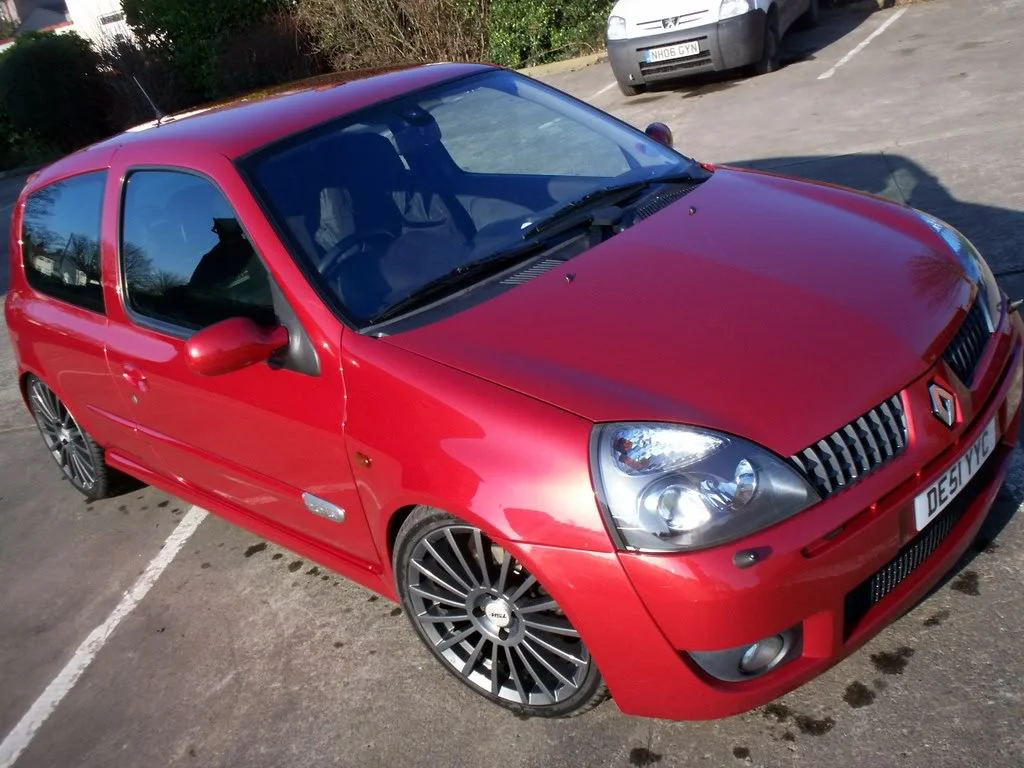 clio011.webp
