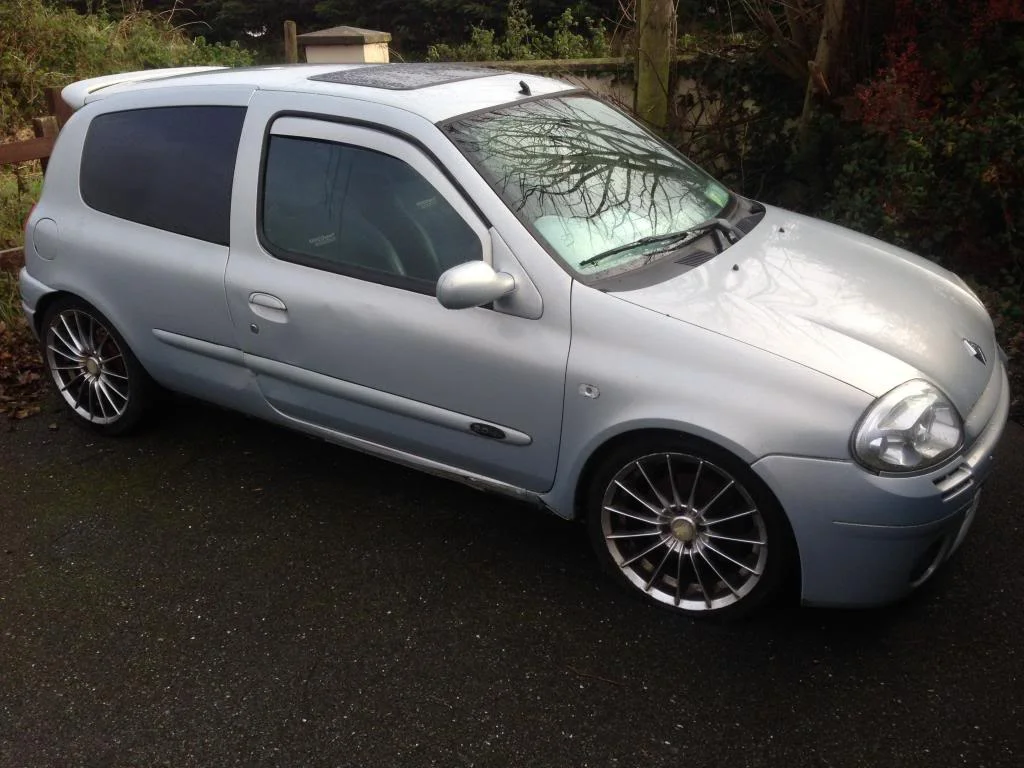 Clio012.webp