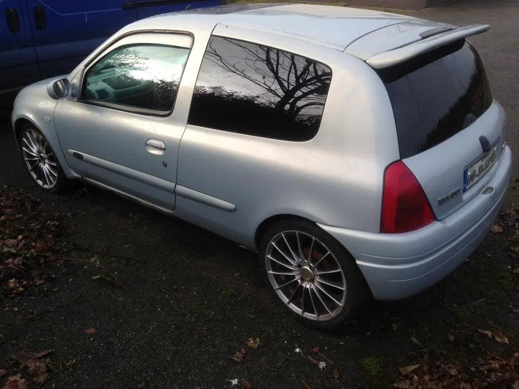 Clio014-1.webp