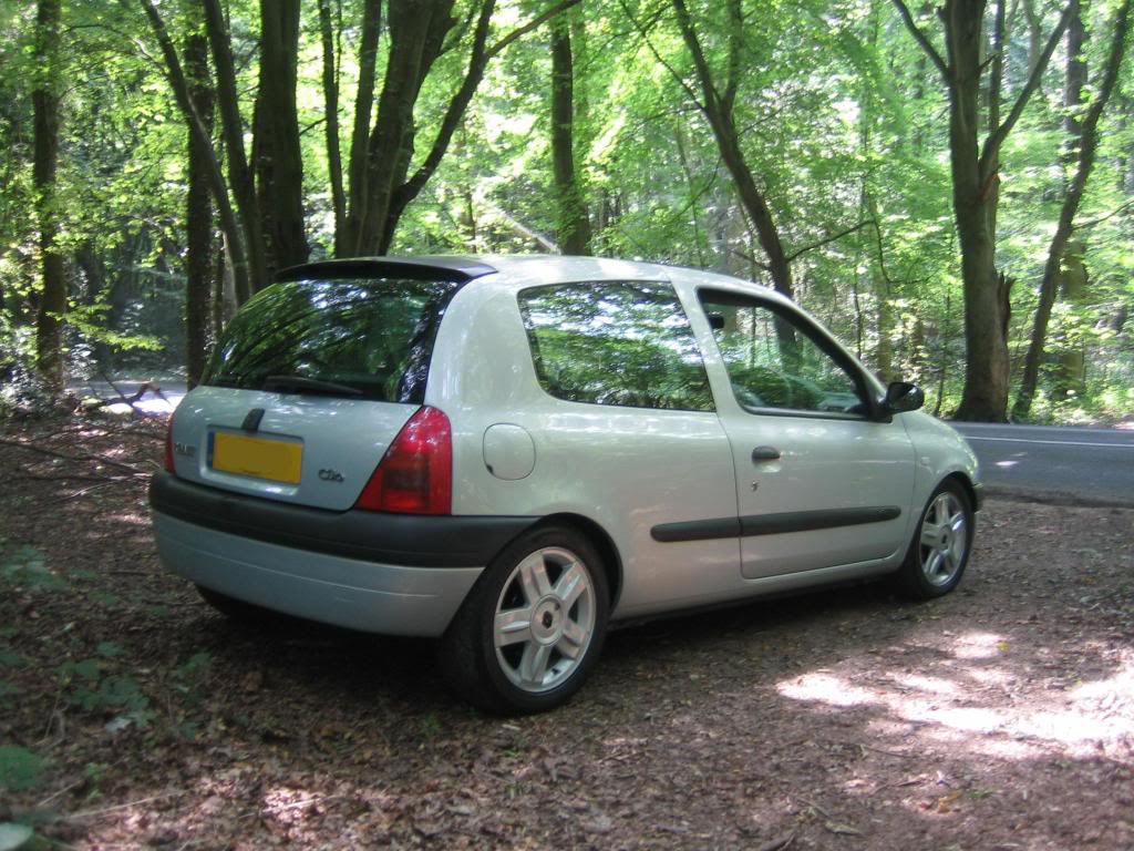clio014.jpg