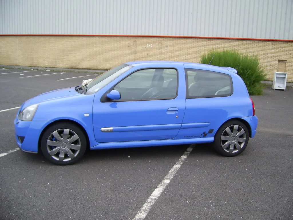 clio014.webp