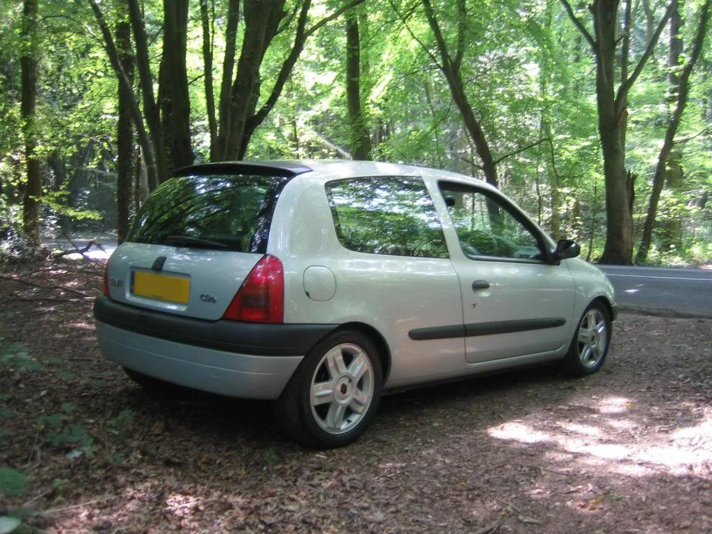 clio014.webp