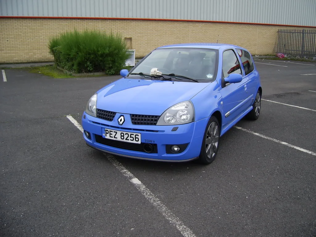 clio015.webp