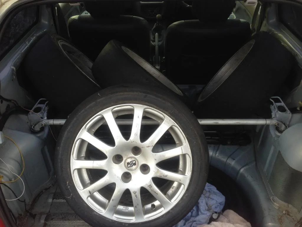 Clio016.webp