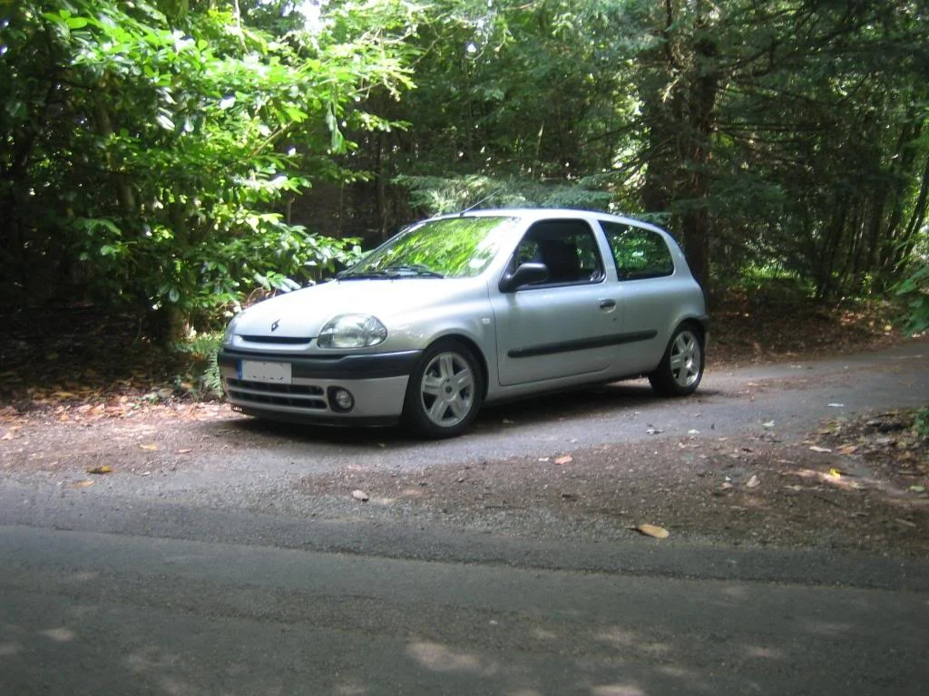 clio017.webp