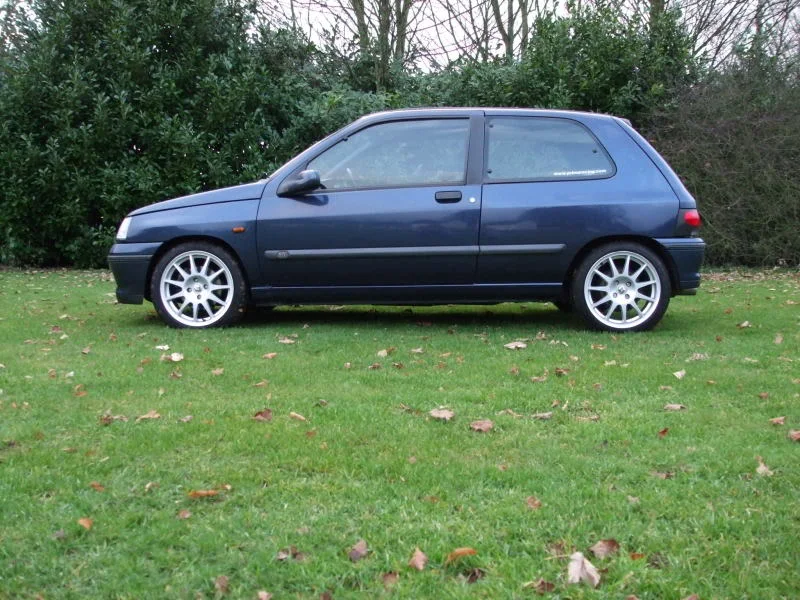 clio018.webp