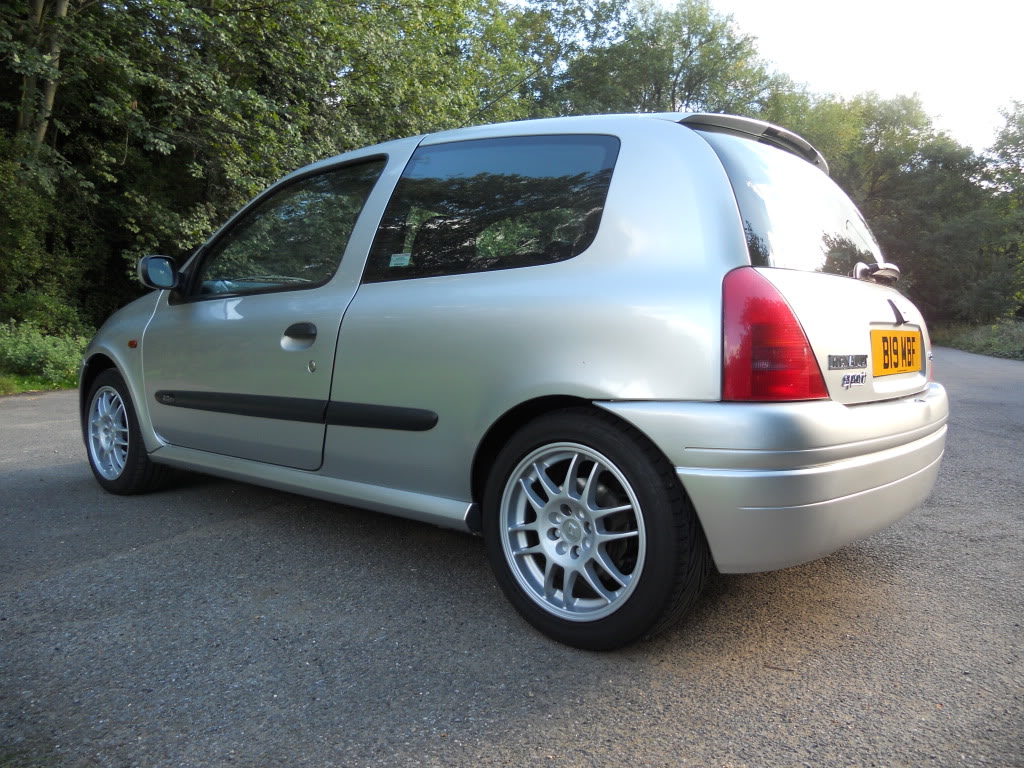 Clio019.jpg