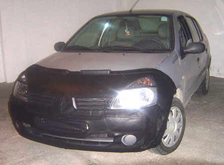 Clio02-05_2_1.jpg