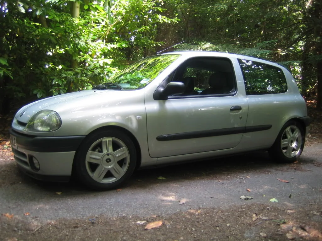 clio020.webp