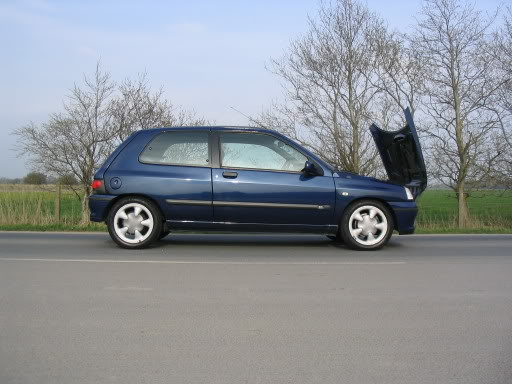 clio021.jpg