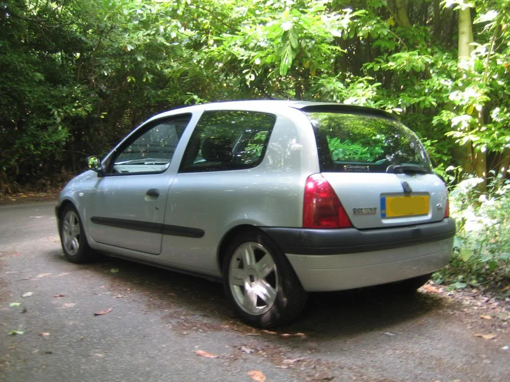 clio021.webp
