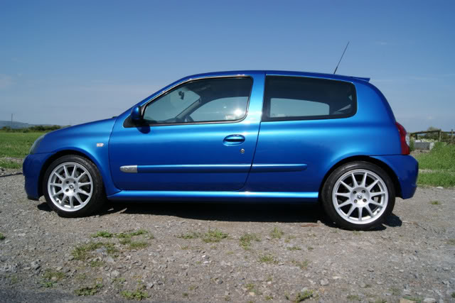 clio022.jpg