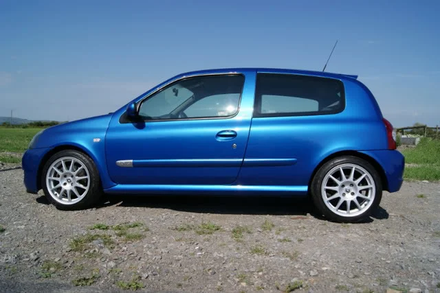 clio022.webp
