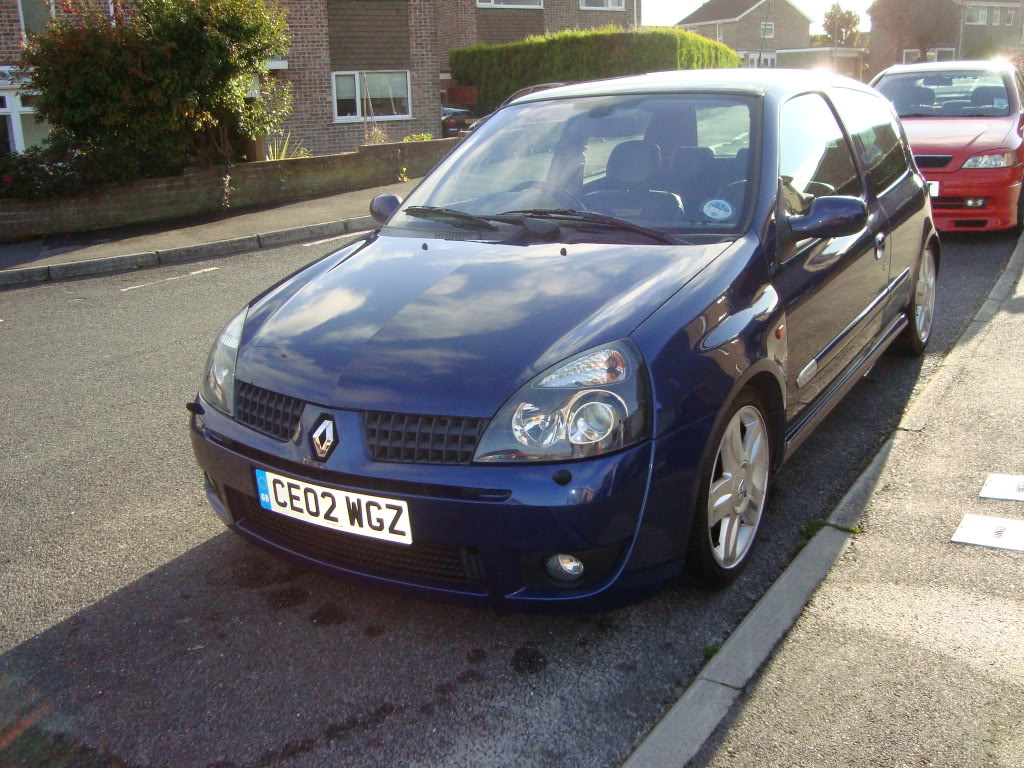 Clio025.jpg Clio025.jpg