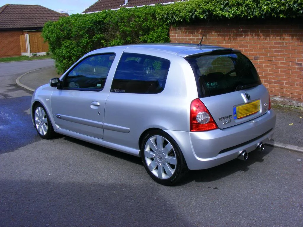 clio035s.webp
