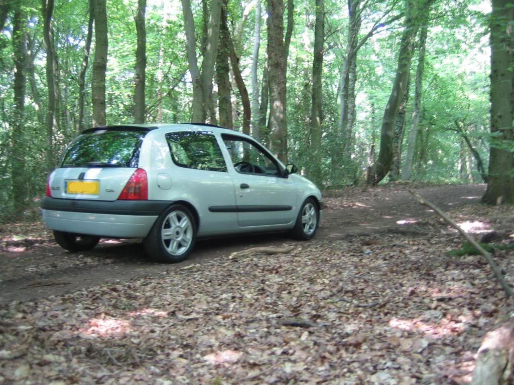 clio036.jpg
