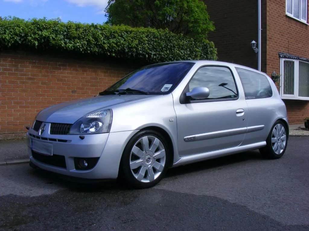 clio039f.webp