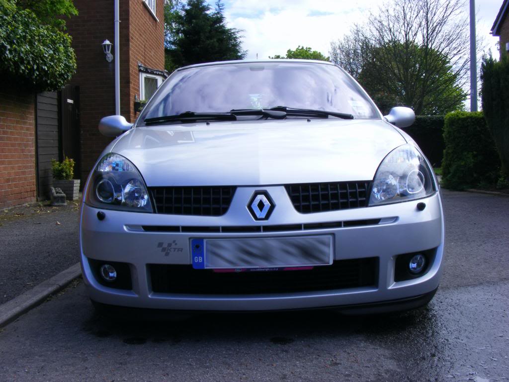 clio041d.jpg