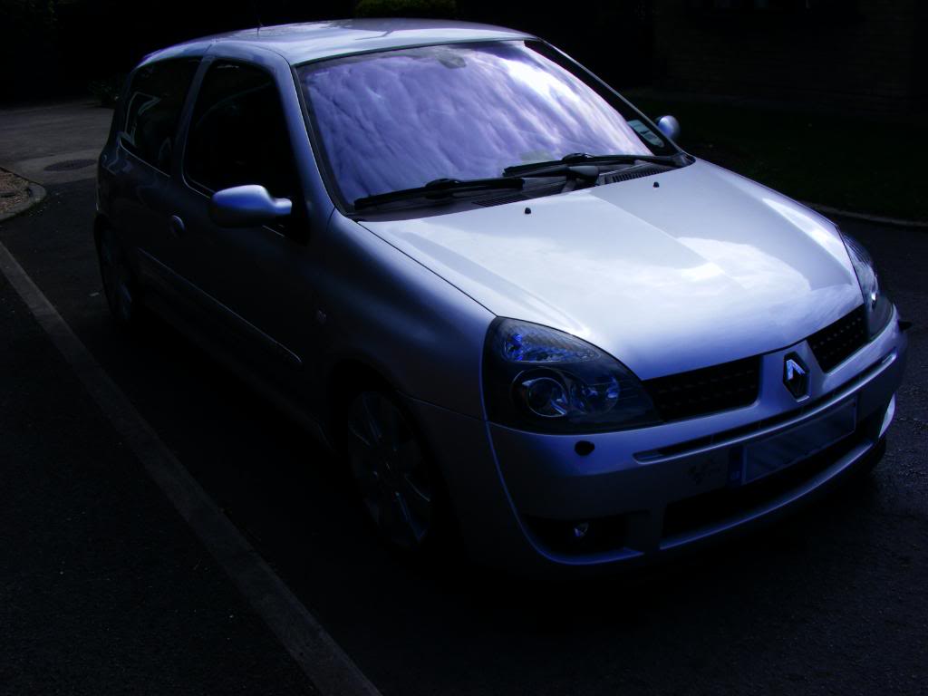 clio044s.jpg
