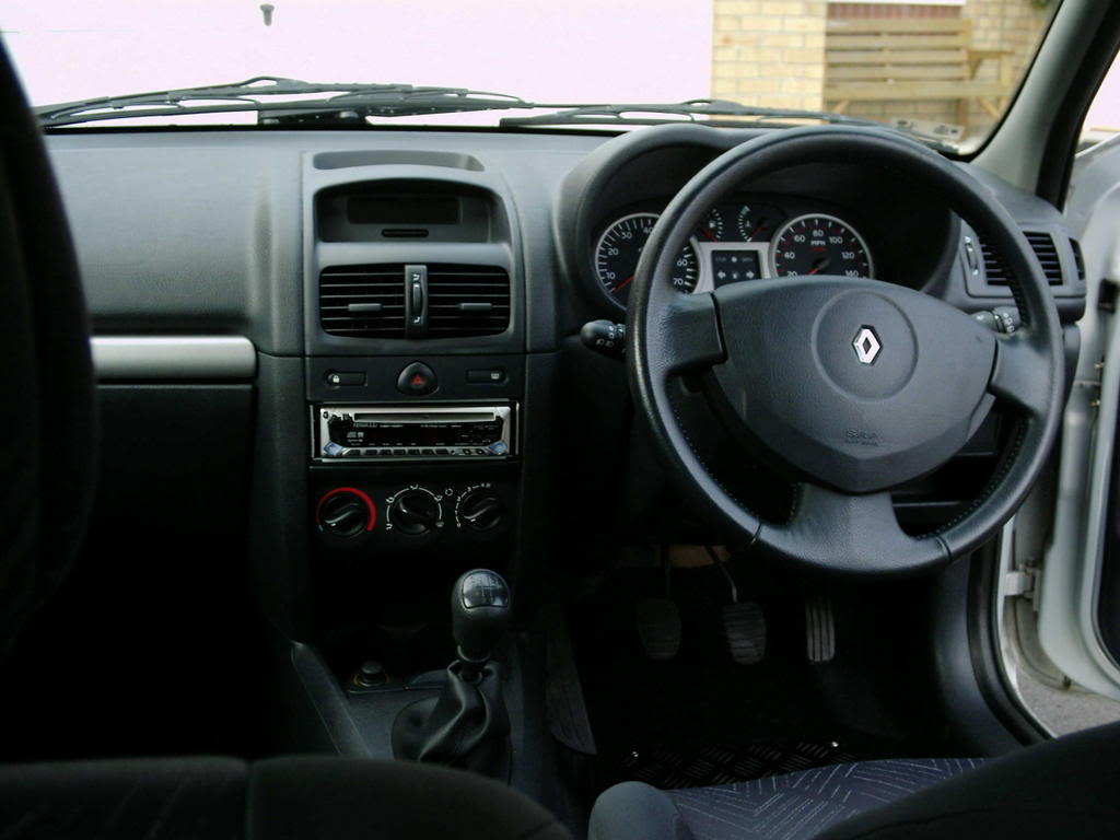 Clio046.jpg