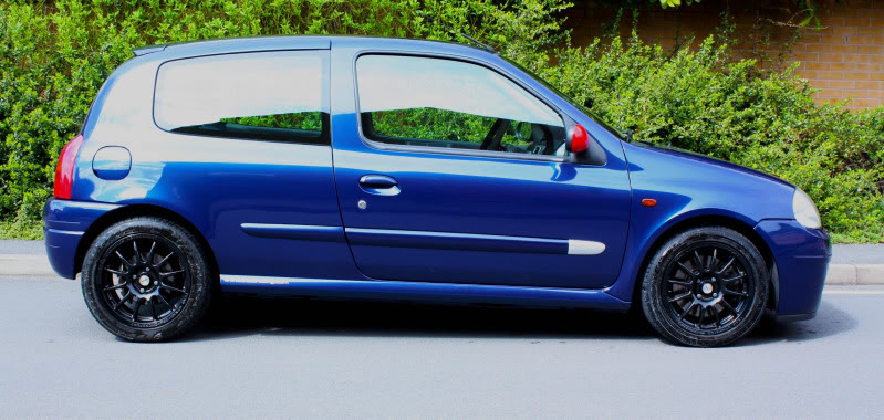 clio046.jpg